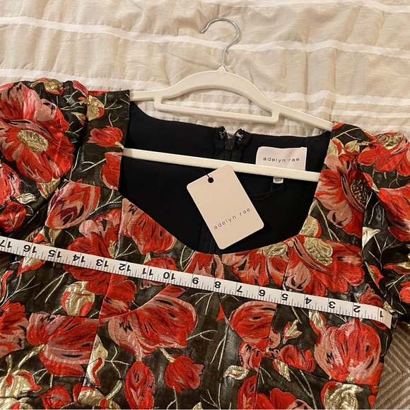 Super pretty ADELYN RAE

CLARIS PUFF SLEEVE JACQUARD MINI DRESS sz 4 - Picture 13 of 14